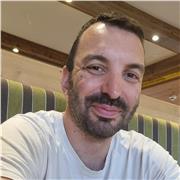 Laureato ed esperto di software e pacchetto office, impartisce lezioni di Excel e applicativi similari